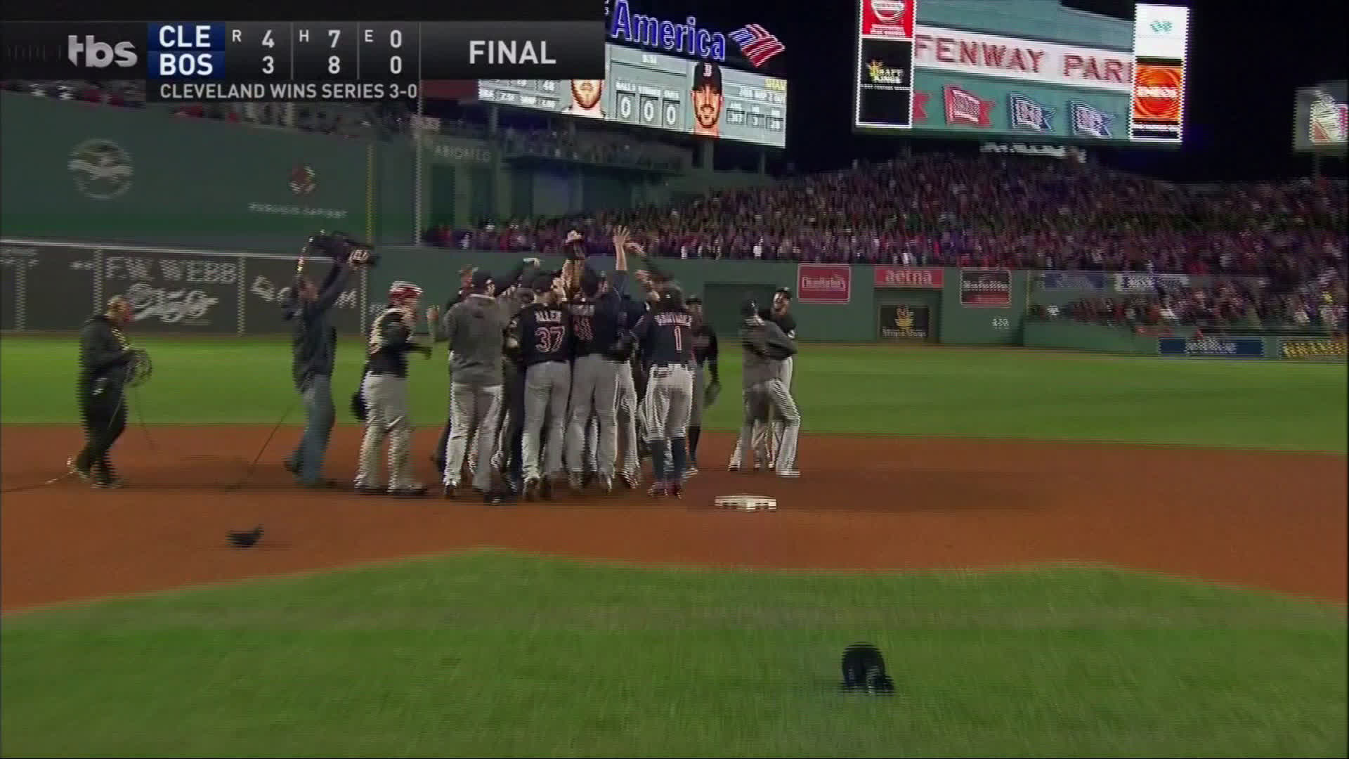 VIDEO: Red Sox Fans Chant 'Thank You Papi' After Red Sox and David