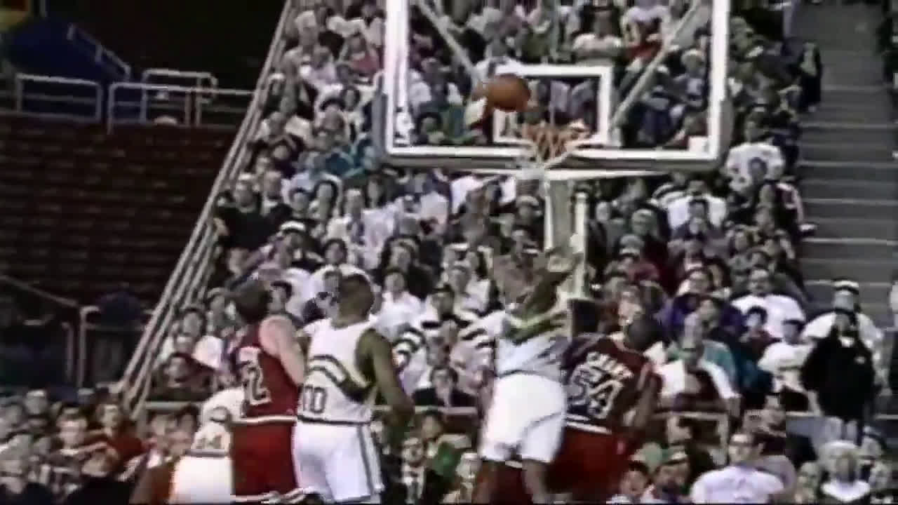 NBA Fan Posts A Clip Of 2 Minutes Of Michael Jordan Doing The Most Insane  Layups, Dunks, And Moves - Fadeaway World