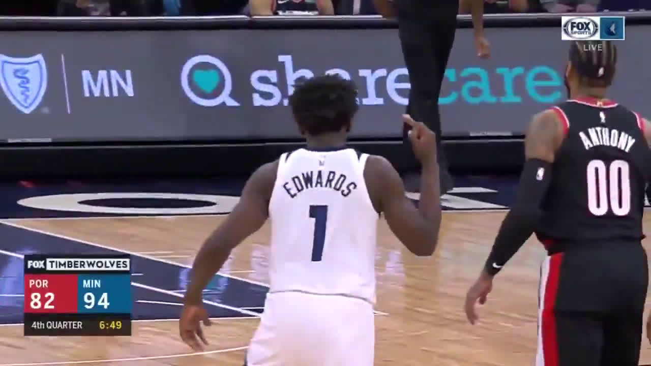 Anthony Edwards hit a three on Carmelo Anthony then did his celebration 