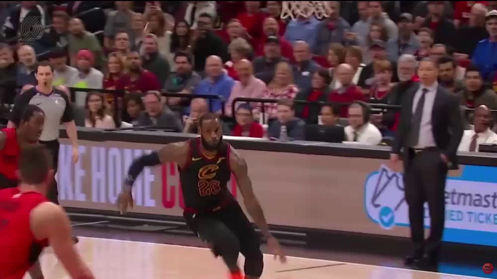 LeBron James Threw Down One of the Best Dunks of His Career