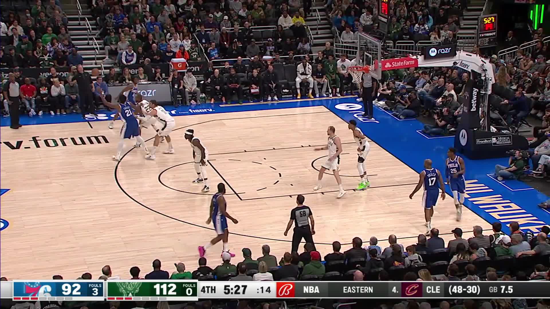 bucks big 3 wallpaper