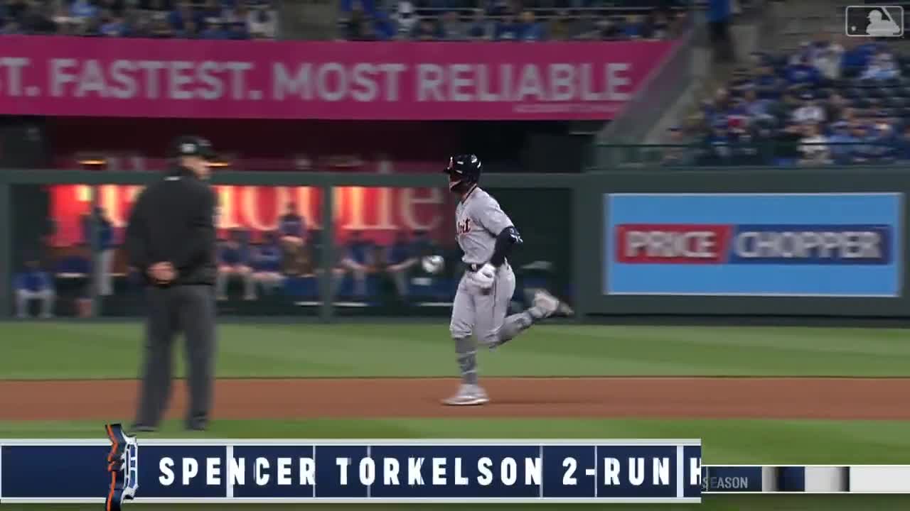 Highlight] Spencer Torkelson hits a 432 ft TORK TANK to give the