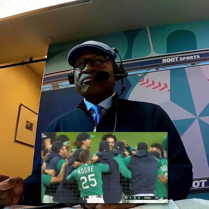 Highlight] Dave Sims reacts to Cal's walkoff home run and the Mariners'  playoff drought coming to an end (announcer cam) : r/Mariners