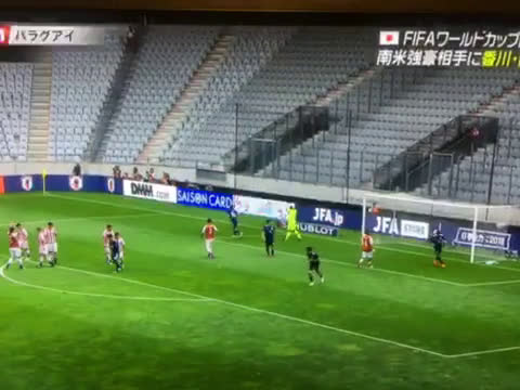 動画 パラグアイ戦で柴崎岳がfkを蹴った直後に本田圭佑の表情を映す 中継のカメラワークが注目されるwww 動画 パラグアイ戦で柴崎岳がfkを蹴った直後に本田圭佑の表情を映す 中継のカメラワークが注目されるwww