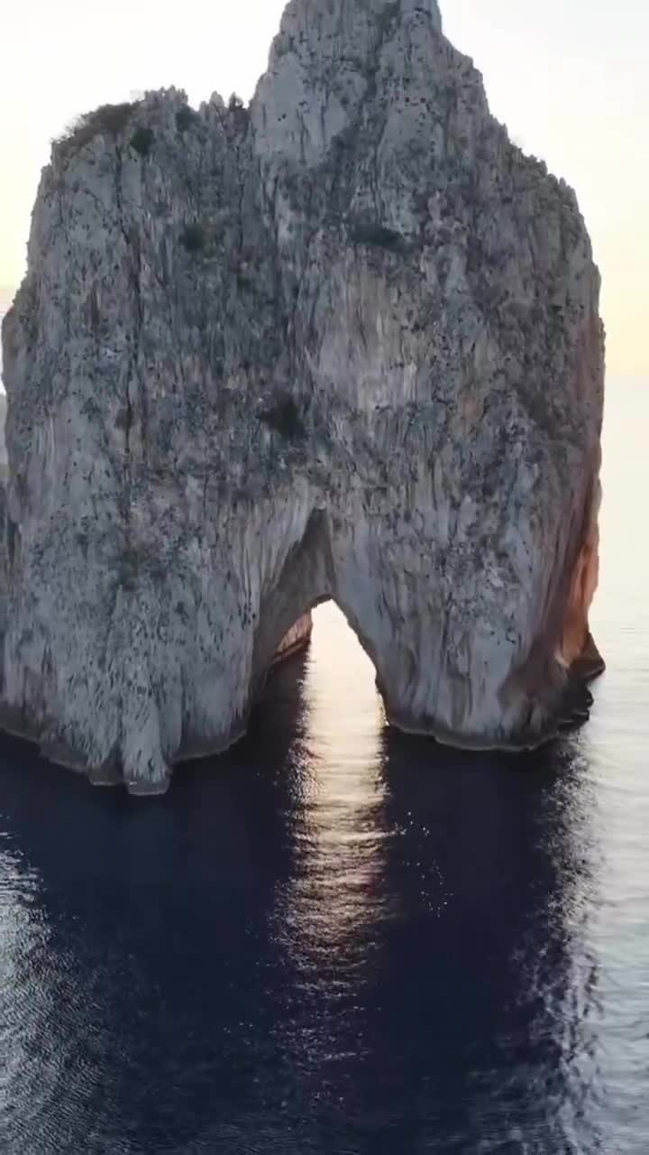 Watch FearBuck - Magic Johnson shows off his massive yacht while on vacation | Streamable