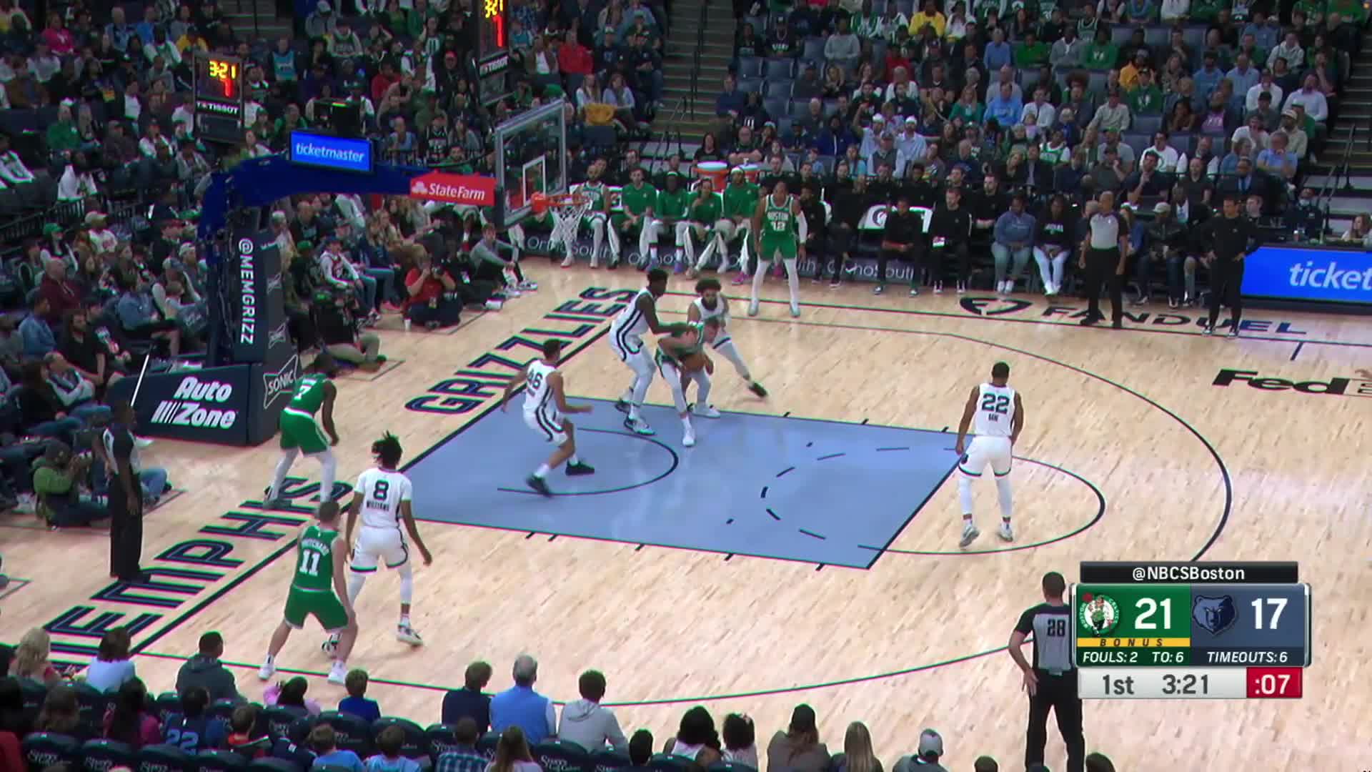 Brazilian basketball game ends with the most ridiculous buzzer