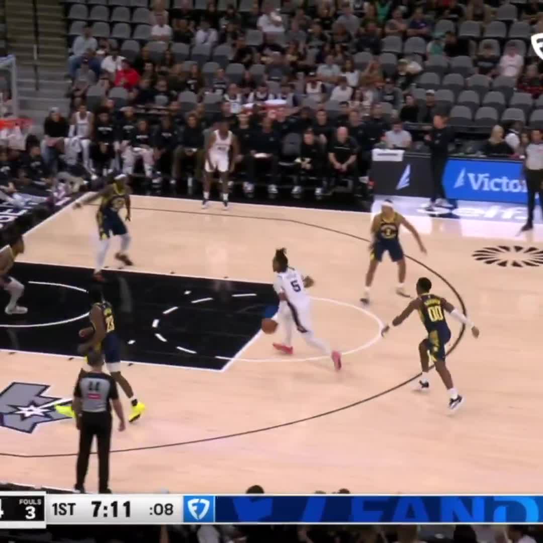 [Highlight] Steph Castle sobe e detona nos Pacers!, image size:1080x1080