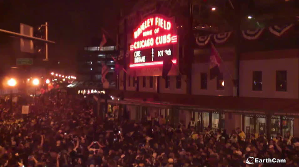 VIDEO, Cubs fans celebrate historic World Series win