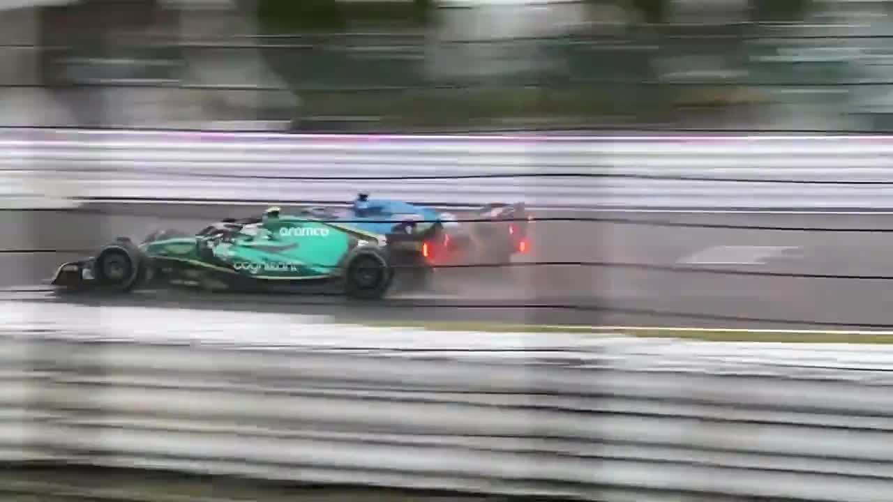 Seb and Fernando photo finish at the line, 0.011 seconds between them r/ formula1