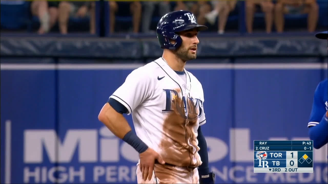 Kevin Kiermaier makes first incredible catch of revamped outfield