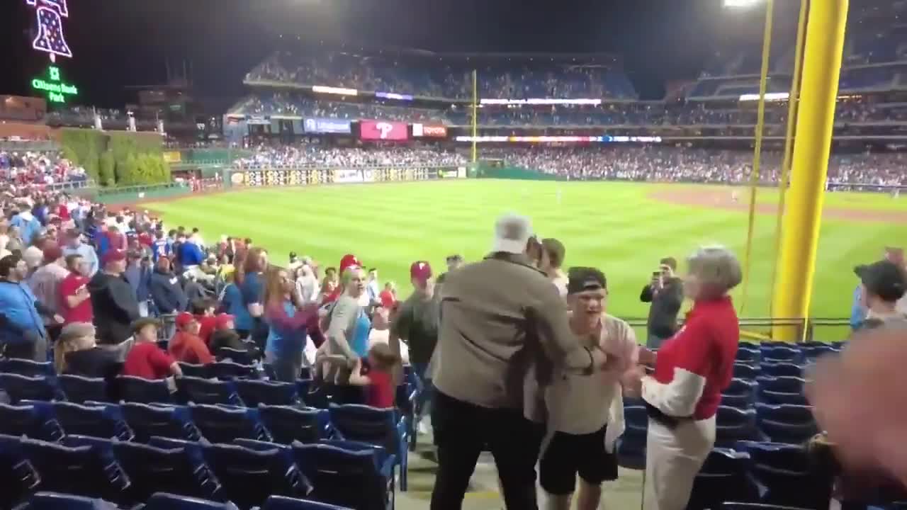 Locker Room Reaction: Mets Take Second Straight vs. Phillies 