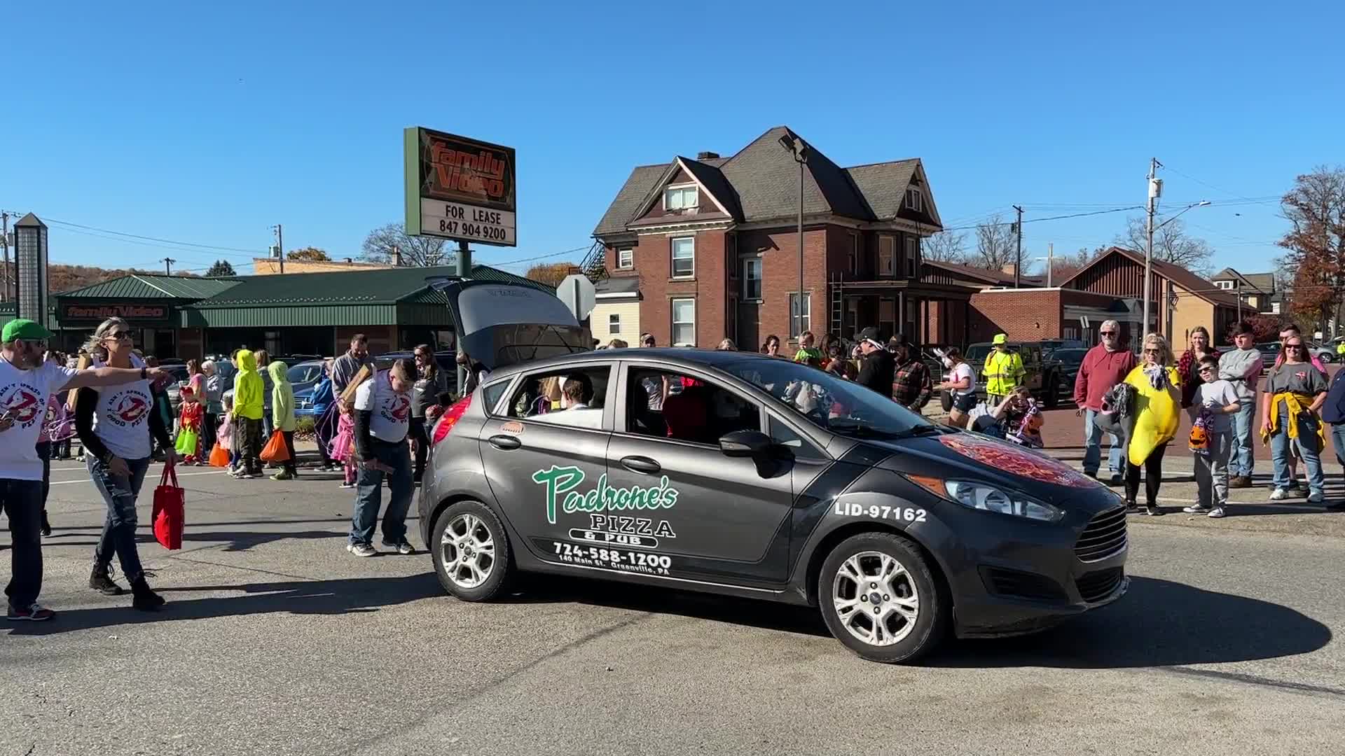 HiDef The 2022 Greenville Halloween Parade In Greenville!(10/29/2022