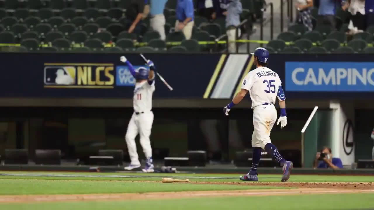 The Bat Flip Wallpaper. : r/Padres