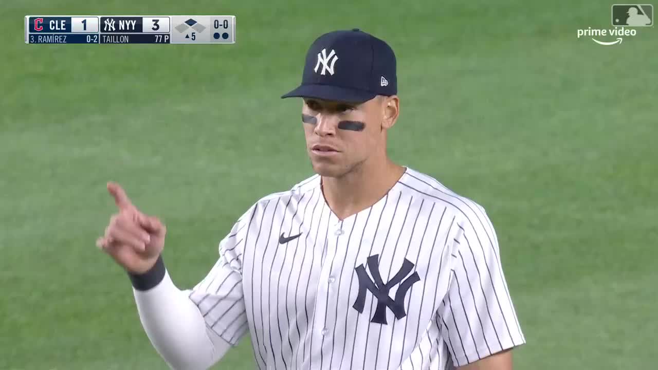 Aaron Judge becomes baseball's tallest center fielder ever