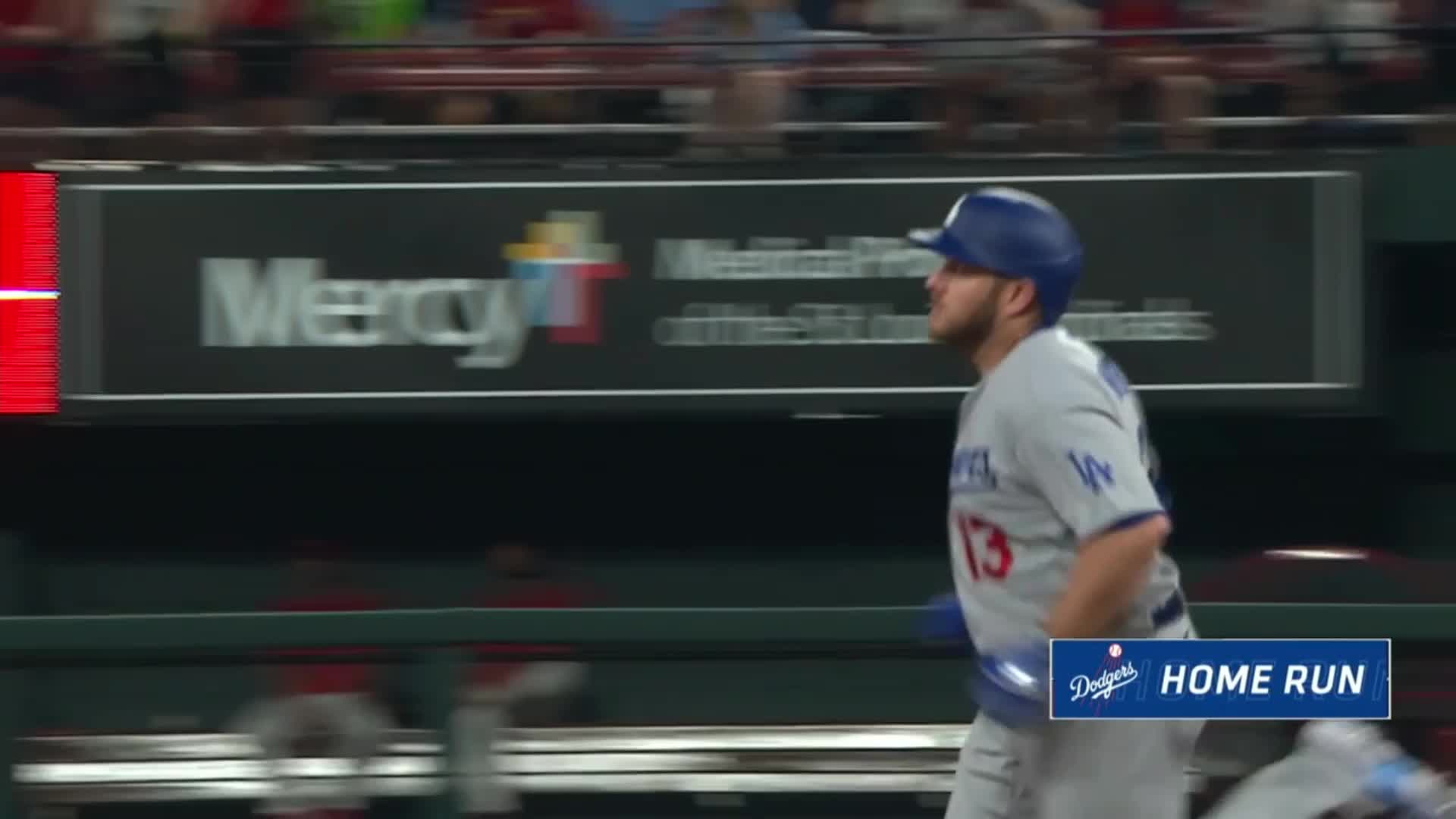 Cavan Biggio came up BIG with this go-ahead bomb in the 8th. 💣