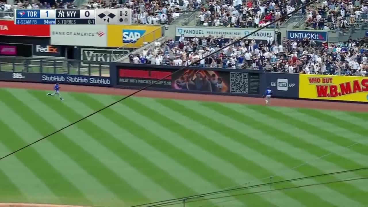 Chris Woodward jabs at Gleyber Torres' walk-off HR, calls Yankee Stadium 'a  little league ballpark' - ESPN