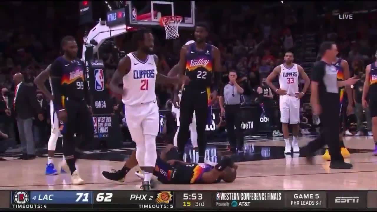 Chris Paul still getting called for phantom fouls on Russell Westbrook