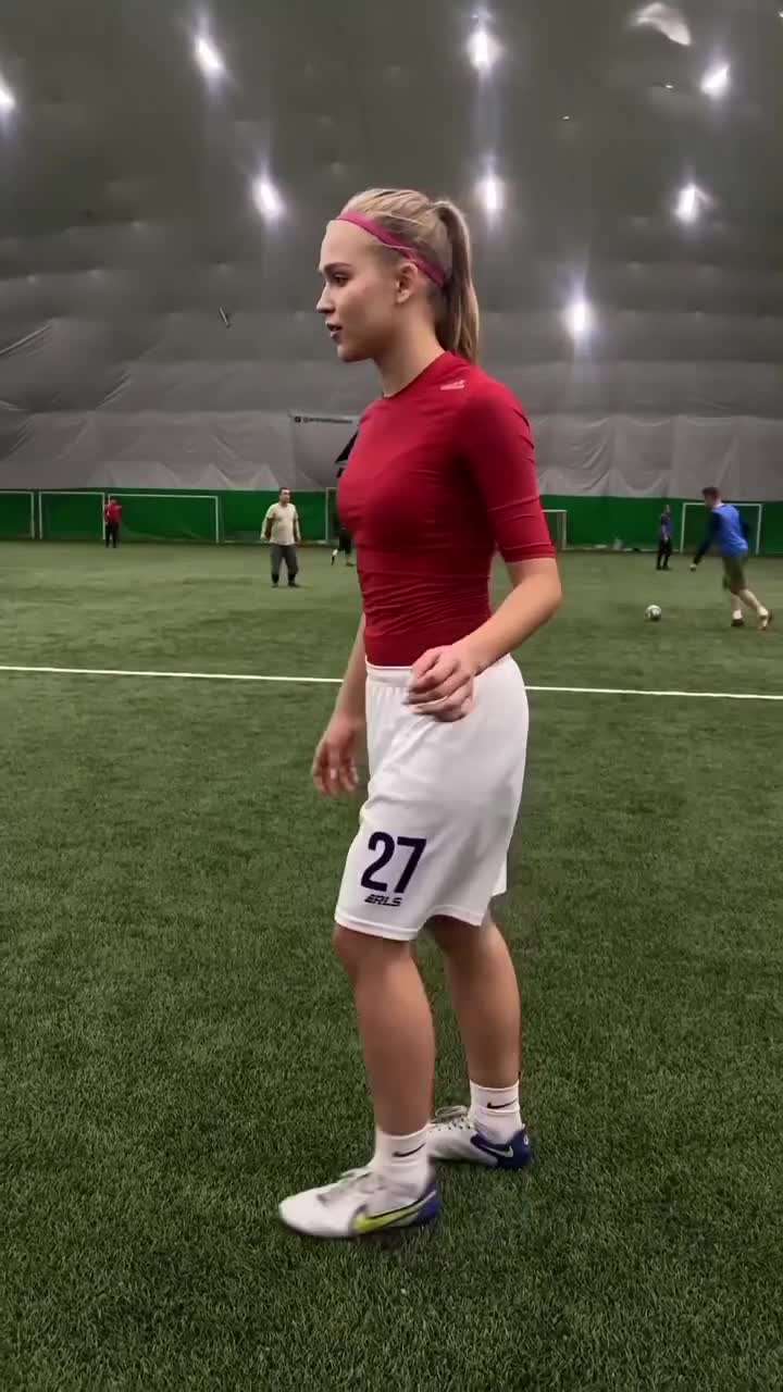 Watch this video on Streamable.