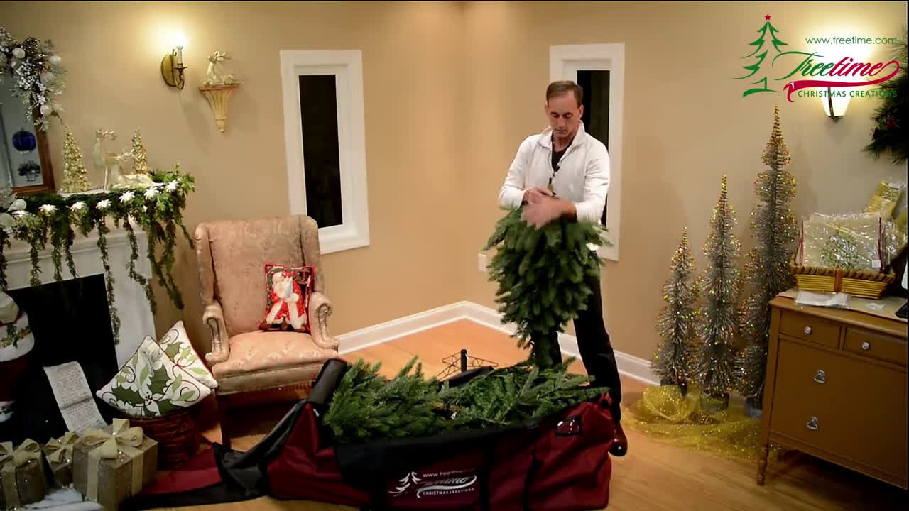 When To Take Down Christmas Tree