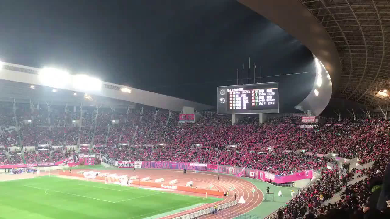 動画 ヴィッセル神戸戦のメンバー紹介で山口蛍にセレッソ大阪のサポーターがブーイング 開幕戦の古巣対決で洗礼を浴びる