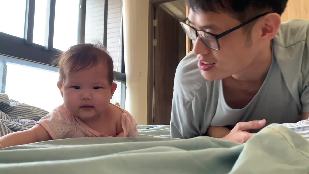 [寶寶] 寶寶認人，睡前只要媽媽(內有影片）