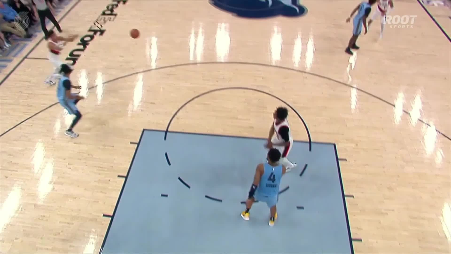 Camara throws a great pass to Ant cutting right to the rim for the dunk Streamable