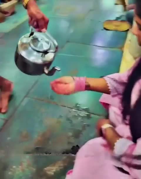 Watch "rapidsave.com_street_food-leen83x1a09e1" on Streamable.