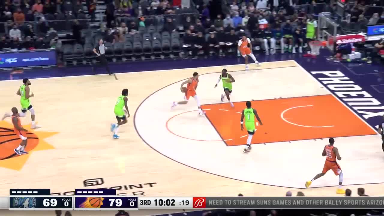 Highlight Devin Booker with the dirty behind the back ball fake for the easy layup r/nba
