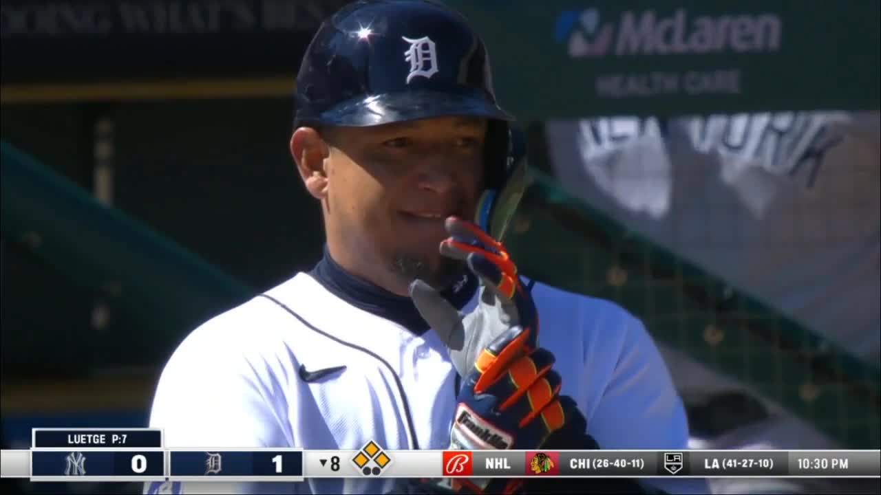 Miguel Cabrera walks, plays first base in final MLB game