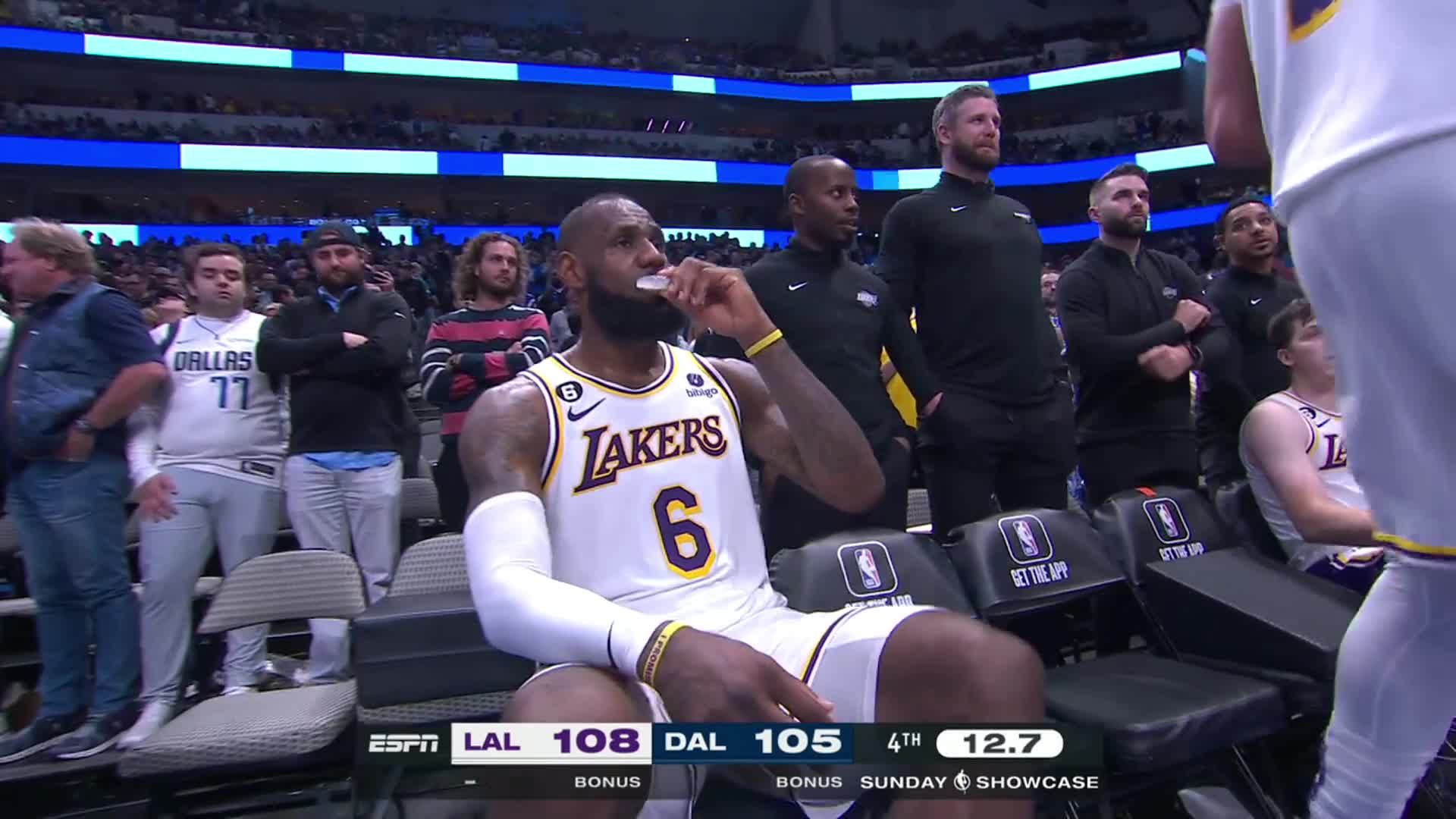 LeBron James drops to 0-4 for first time since rookie season