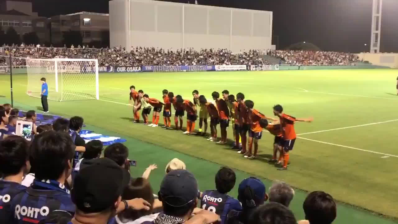 動画 法政大学にジャイアントキリングされたガンバ大阪のサポーターがブーイング 選手たちに激怒して怒号が飛び交う