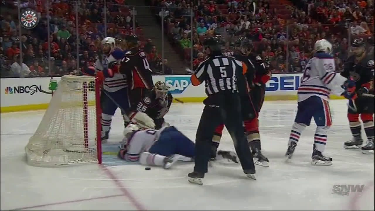 Perry hits McDavid