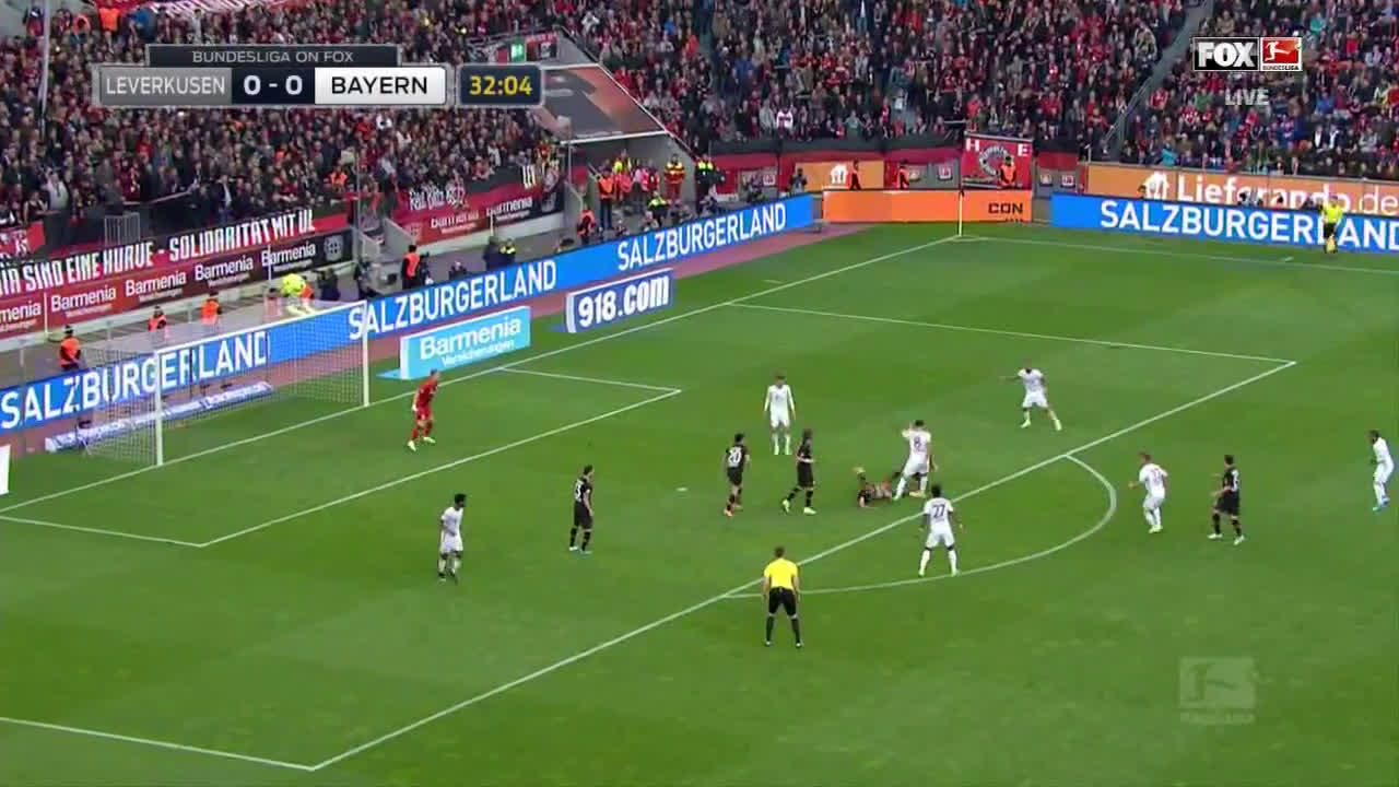 動画 バイエルンが怒涛の攻撃 絶体絶命のピンチを防ぐレバークーゼンの守備www Japan Stars Info