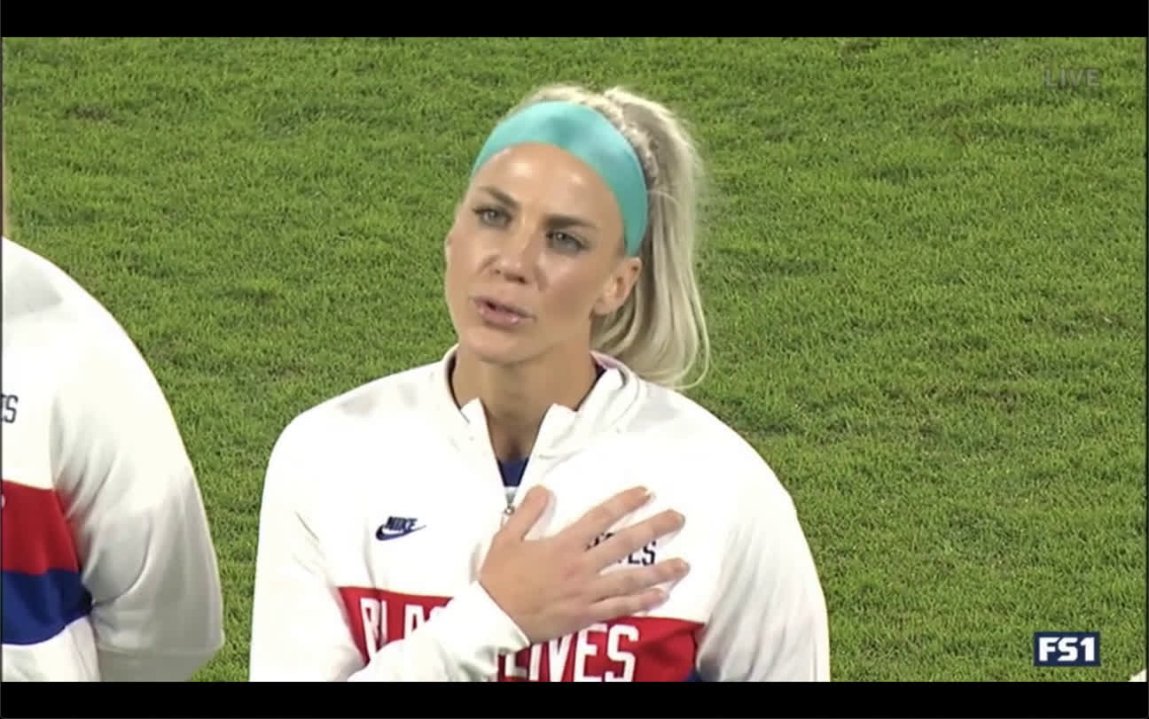 Carli Lloyd played a special game tonight (one of her last), in Philly, and  rocked an Ertz jersey (I'm sure her USWNT teammate Julie Ertz was happy).  Philly/South Jersey girl for life!