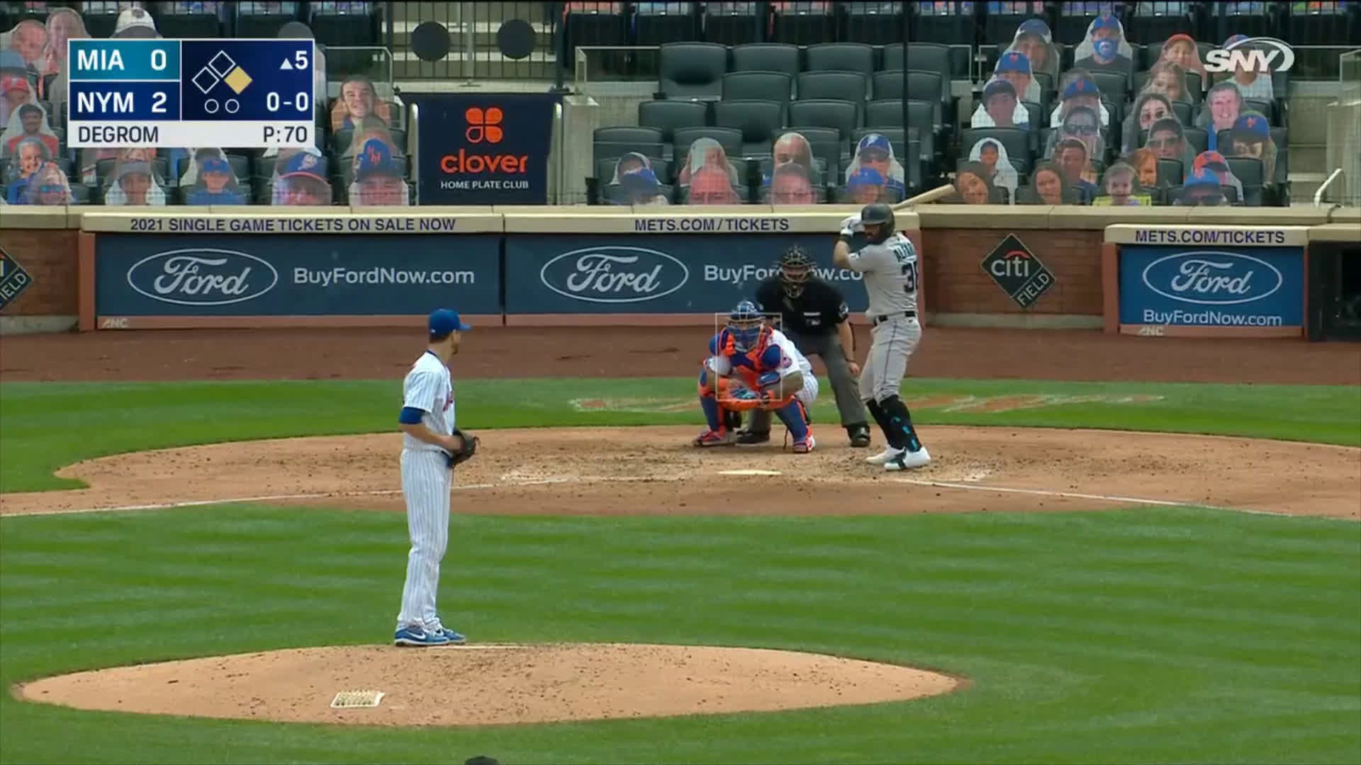 Colorado Rockies on X: When visiting CO in May, Mariano Rivera showed off  his cutter grip. Doesn't look special but it is. #CongratsMo   / X