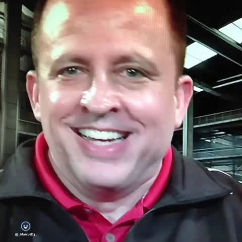 Kawhi Leonard laugh added to Tom Thibodeau laughing