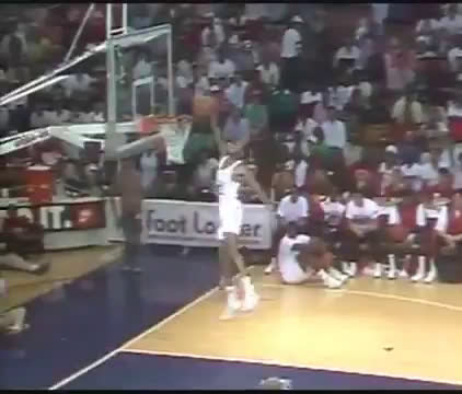 Watch Mike Conley's dad, a triple-jump Olympic champion, at a dunk ...