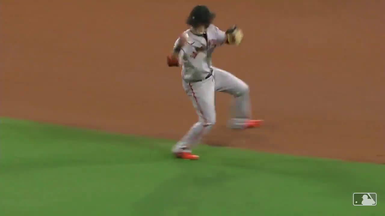 Jeter's ridiculous jump-throw on Make a GIF