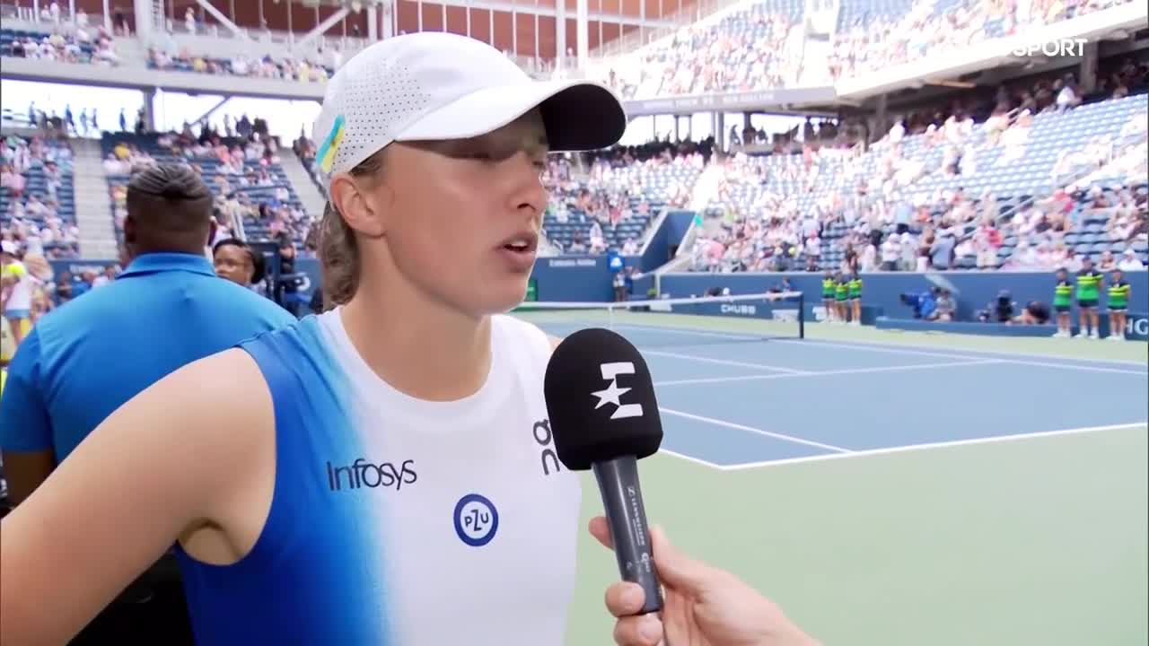 Watch "Kibic przerywa wywiad Igi Świątek" on Streamable.