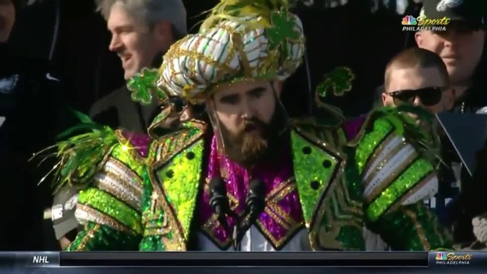 How Jason Kelce wound up wearing a Mummers costume at Eagles Super