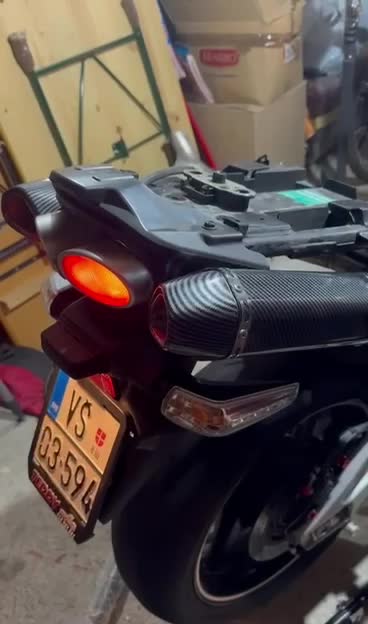 9qmhee.jpg?Expires=1768142184824&Key-Pai