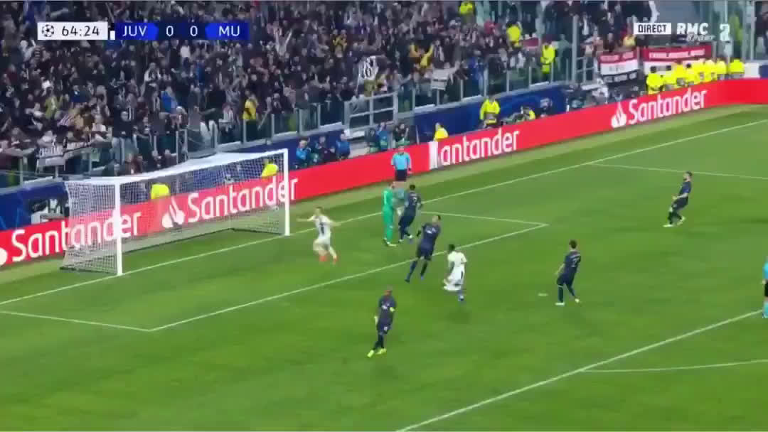 動画 マンu戦でc ロナウドがダイレクトボレーでゴールを決める ユベントスの先制点をスーパーゴールで奪う 動画 マンu戦でc ロナウドがダイレクトボレーでゴールを決める ユベントスの先制点をスーパーゴールで奪う