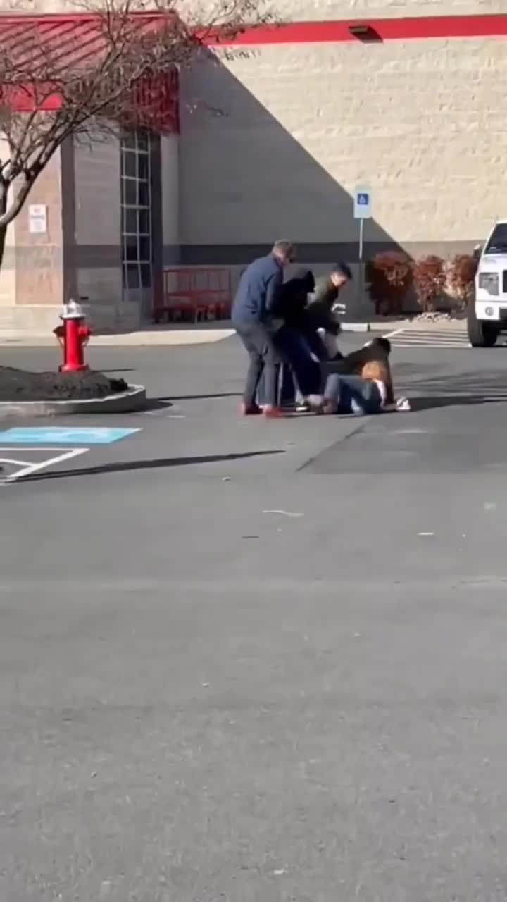 Shawn, Gus, And Woody Kidnapping Lassie For The Bachelor Party