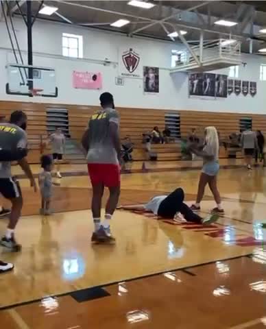 Video: Royce O'Neale did his mom dirty at basketball camp