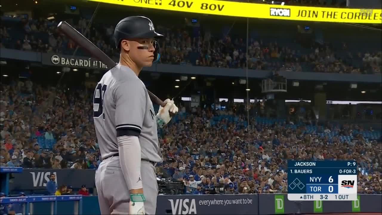 MLB Rumors: Aaron Judge's Glances to Yankees Bench Believed to Be