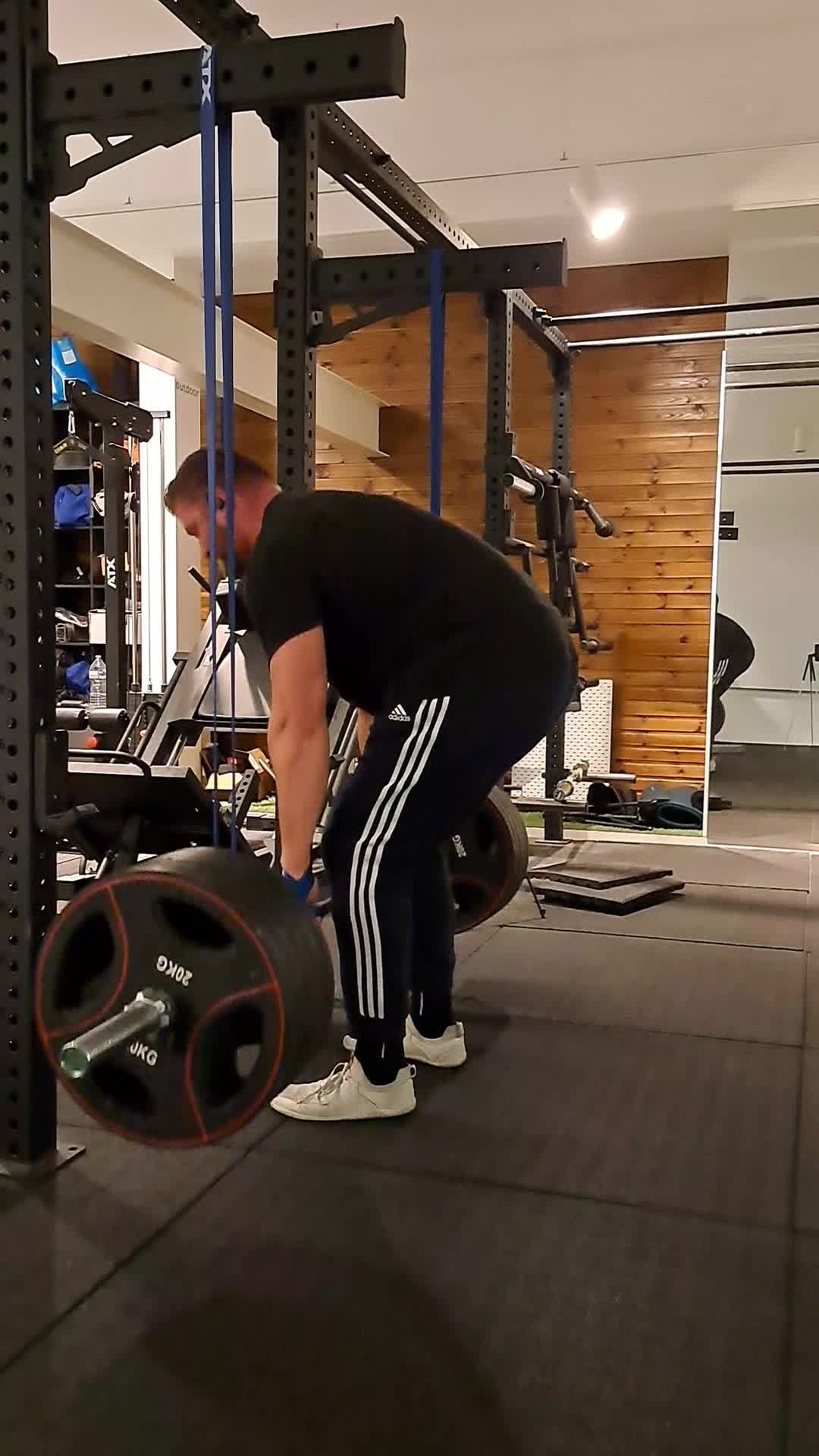 23-03-2023 220kg RB deadlift set 4