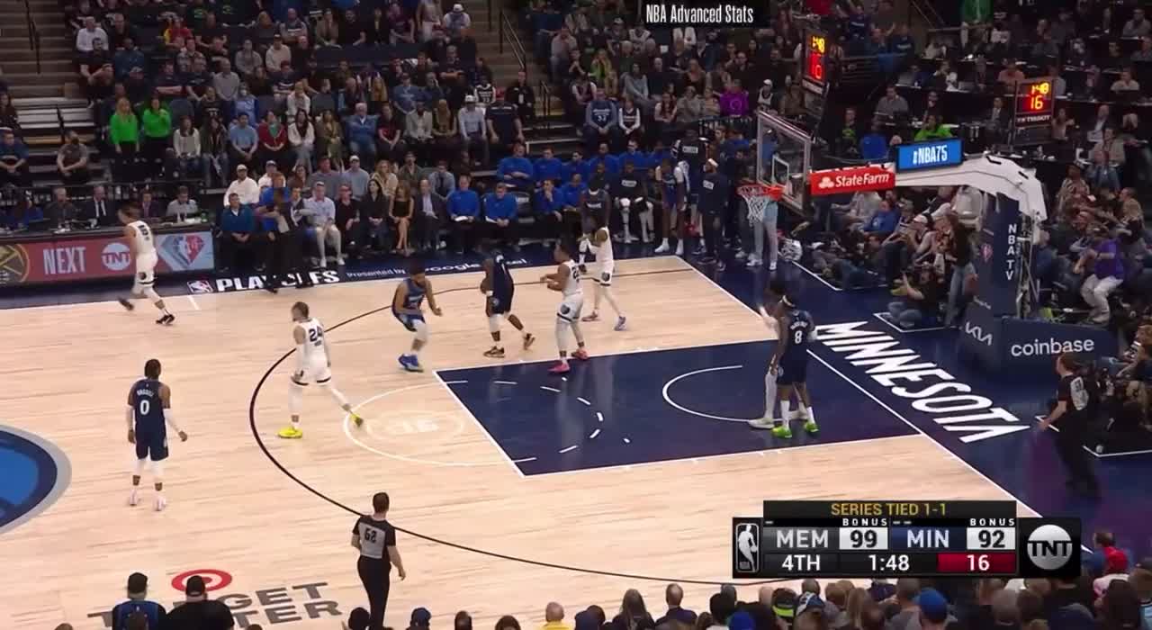Karl-Anthony Towns throws down an absolutely outrageous dunk on