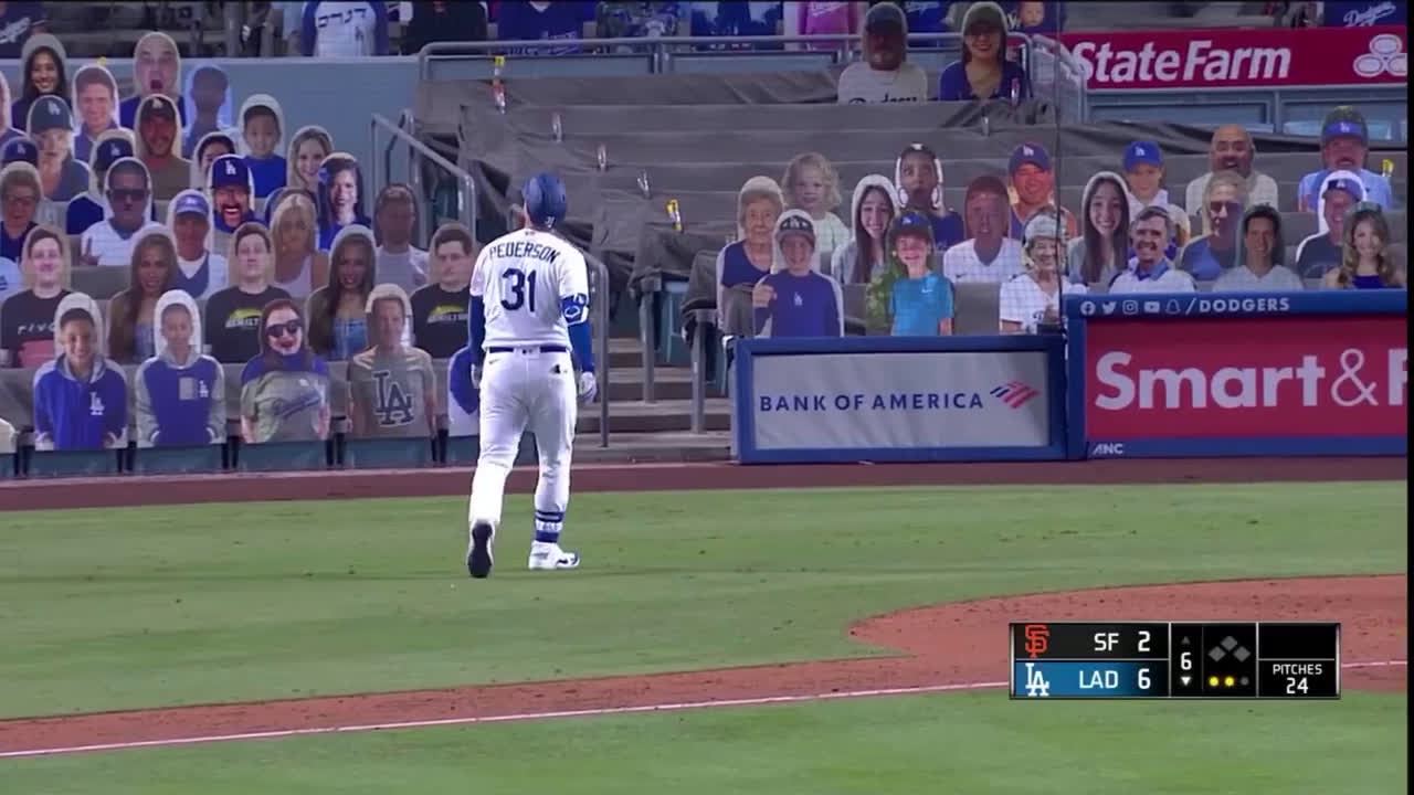 Joc Pederson curses up a storm on hot mic during Dodgers win