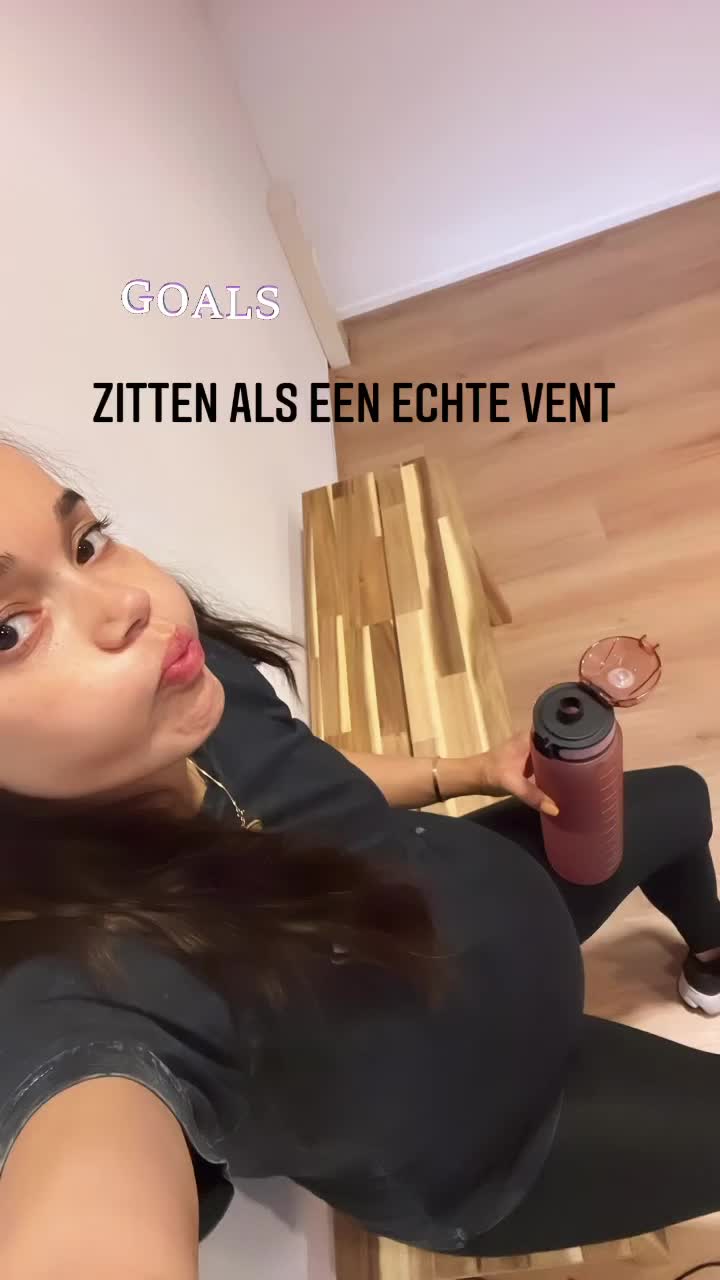 Foto: Bibi Breijman knalt bijna uit strakke sportkleding | Mannenzaken.nl