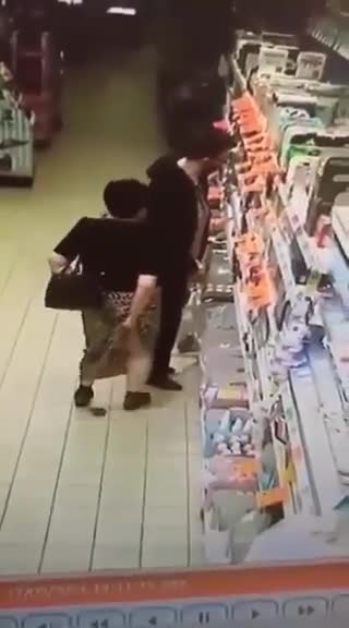 Watch this video on Streamable.